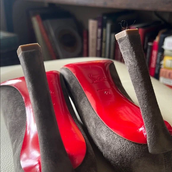 Christian Louboutin Gray Suede and Red Heels, Size 40 (10B) - Picture 5 of 15
